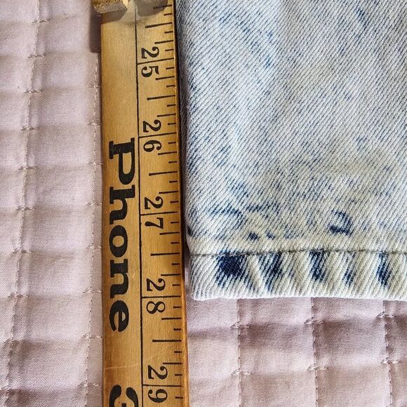 EUC LIKE NEW WHITEFOX LIGHT WASH HIGH RISE MOM JEANS SIZE XL - Picture 14 of 16